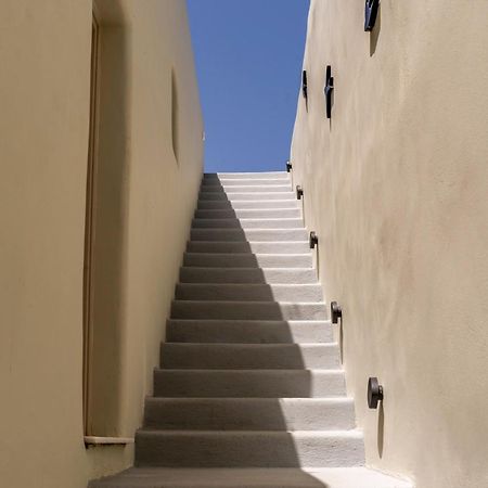 Hotel Wine And Yard Caves Pyrgos Kallistis Exterior foto