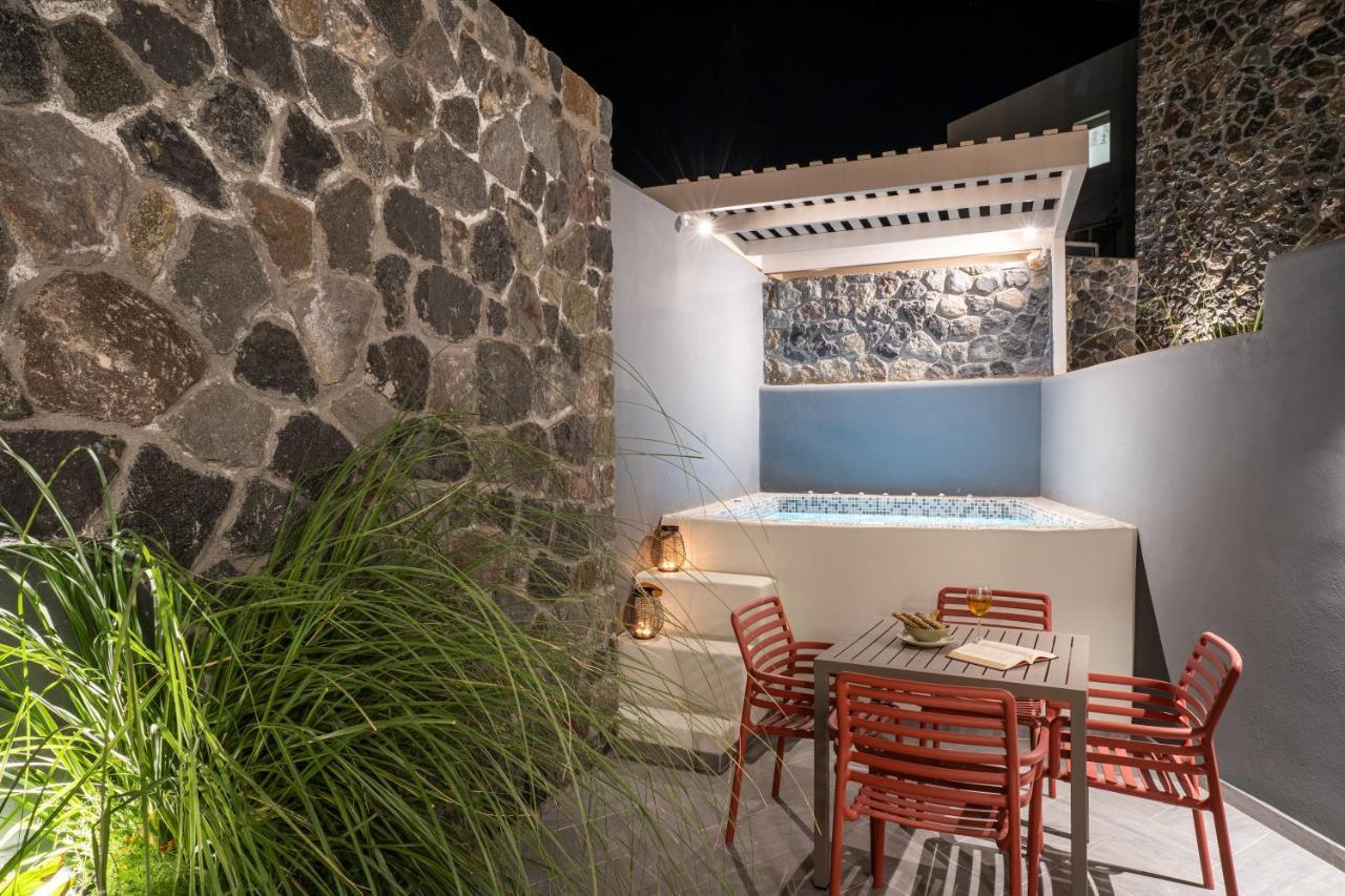 Hotel Wine And Yard Caves Pyrgos Kallistis Exterior foto
